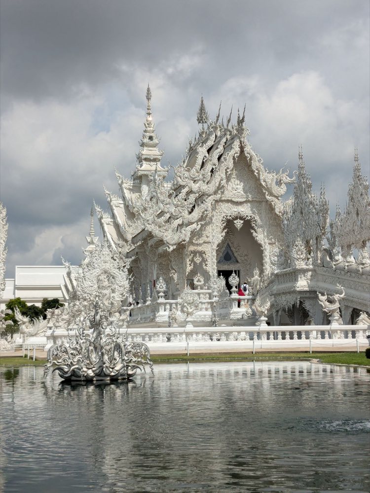 Der Weiße Tempel (Wat Rong Khun) in Chiang Rai