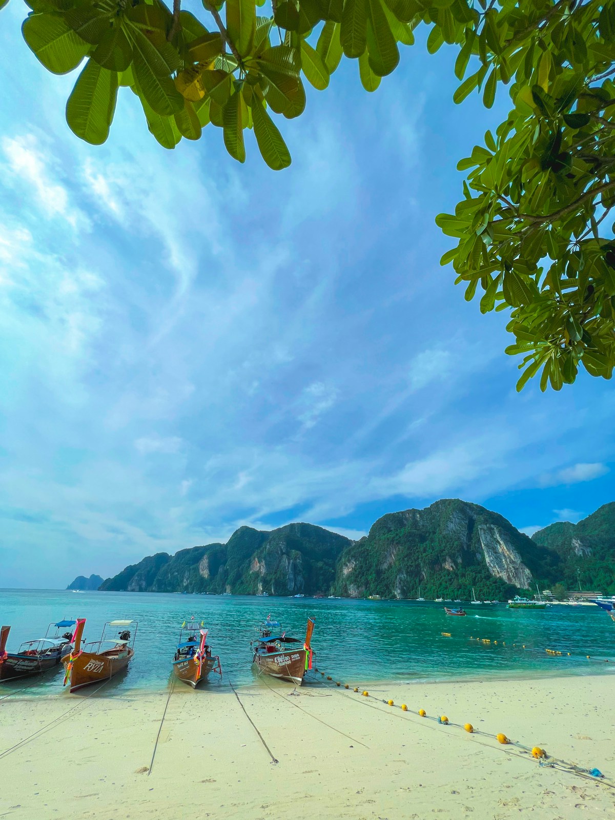 Turquoise water and limestone islands in the Andaman Sea - south Thailand itinerary